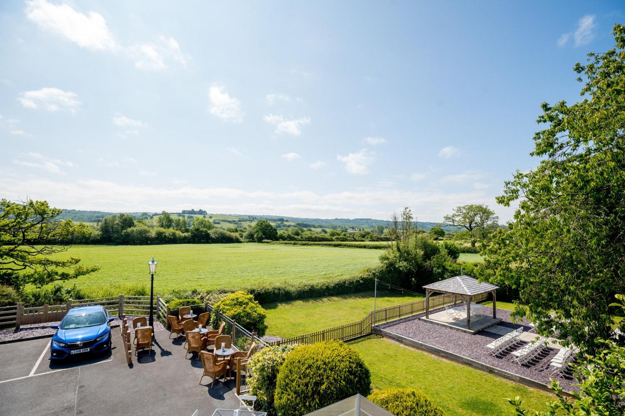 The Plough Inn Llandeilo Kültér fotó